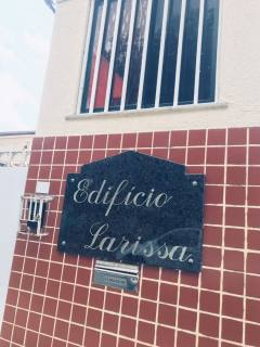 ENG. LEAL LIMA VERDE - 2 QUARTOS / 2 VAGAS / Cond. R$ 400,00 com Cagece incluso.