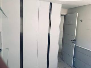 ENG. LEAL LIMA VERDE - 2 QUARTOS / 2 VAGAS / Cond. R$ 400,00 com Cagece incluso.