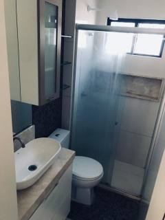 ENG. LEAL LIMA VERDE - 2 QUARTOS / 2 VAGAS / Cond. R$ 400,00 com Cagece incluso.