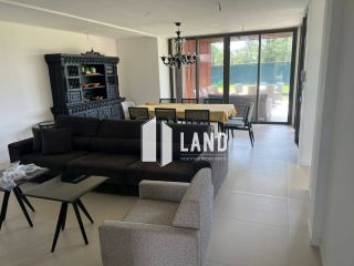 Casa de Condomínio Para Vender com 5 quartos 5 suítes