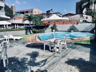 APARTAMENTO NO MELHOR DO BAIRRO VARJOTA COM 116M² E ÁREA DE LAZER, NA MATRÍCULA DIZ UMA VAGA DE GARAGEM MAS CABEM 2 VEÍCULOS COM FOLGA. VALOR BASTANTE ATRATIVO.