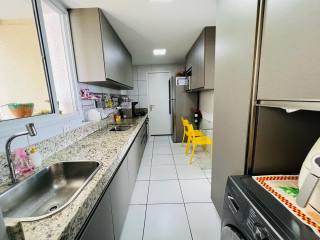 Apartamento Para Vender com 03 quartos 03 suítes no bairro Cambeba em Fortaleza