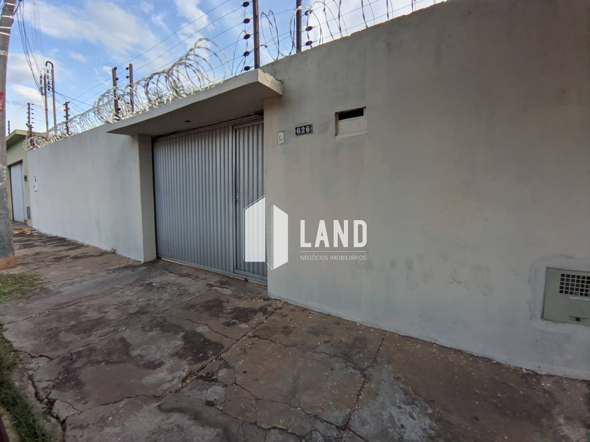 Casa Para Vender com 3 quartos no Ininga em Teresina