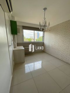 Apartamento Para Vender com 3 suítes no bairro Joquei em Teresina