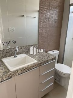 Apartamento Para Vender com 3 suítes no bairro Joquei em Teresina