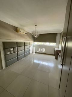 Apartamento Para Vender com 3 suítes no bairro Joquei em Teresina