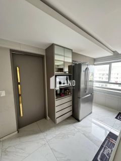 Apartamento Para Vender com 3 suítes no bairro Horto em Teresina