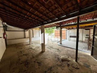 Casa Para Vender com 4 quartos 3 suítes no bairro Centro em Teresina