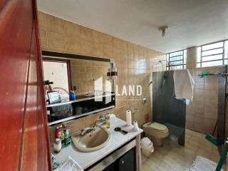 Casa Para Vender com 4 quartos 3 suítes no bairro Centro em Teresina