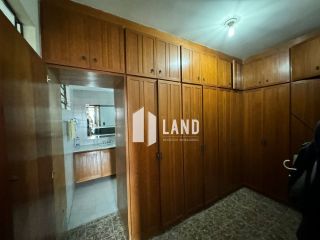 Casa Para Vender com 4 quartos 3 suítes no bairro Centro em Teresina