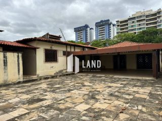 Casa Para Vender com 4 quartos 3 suítes no bairro Centro em Teresina