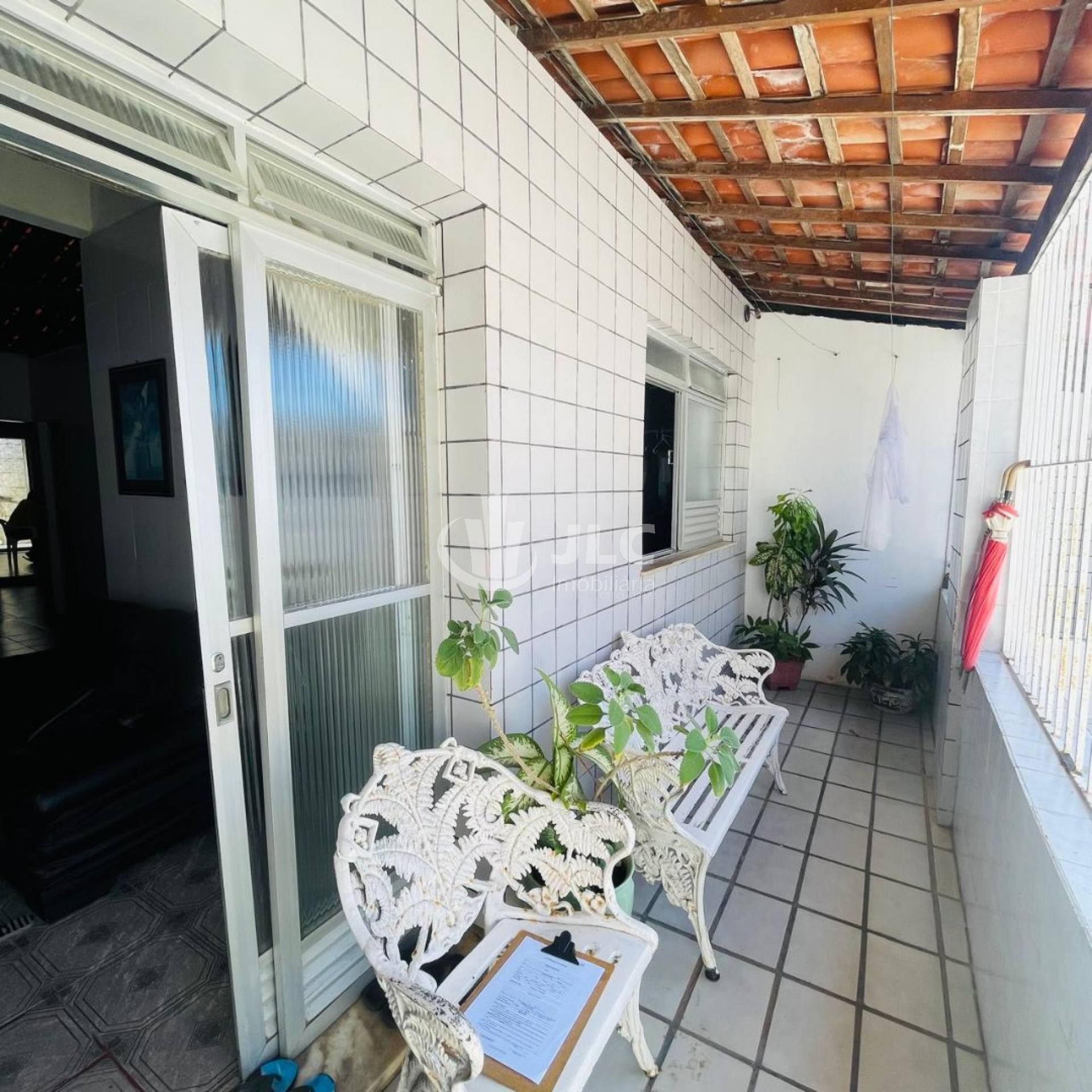 Casa no Bairro Grageru (Conj. Leite Neto)