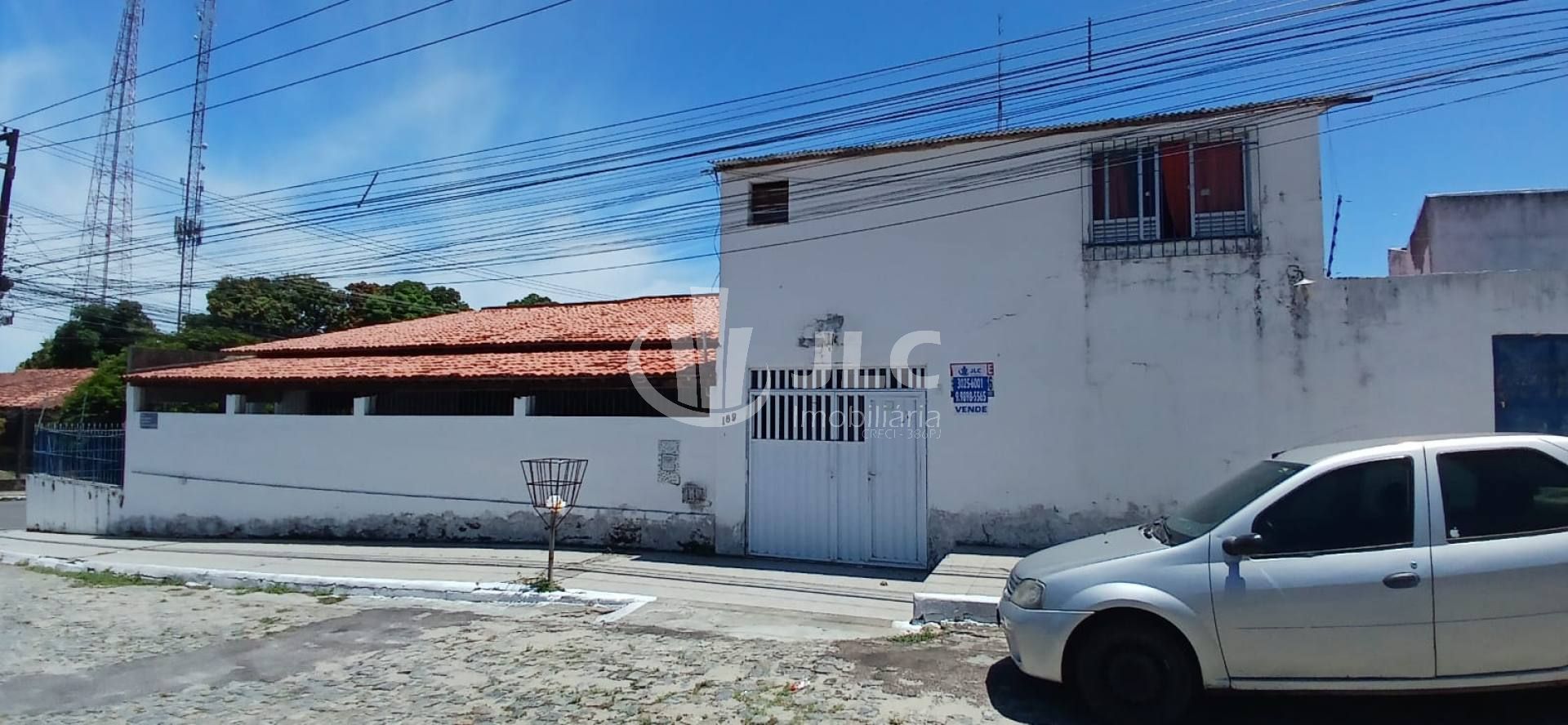CASA NO SANTO ANTÔNIO