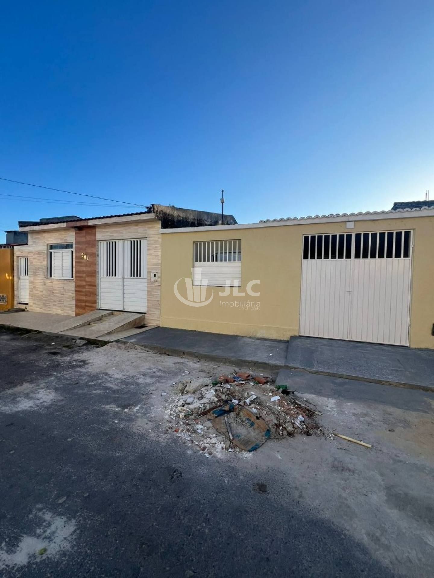 CASA NO CONJ. JOÃO ALVES