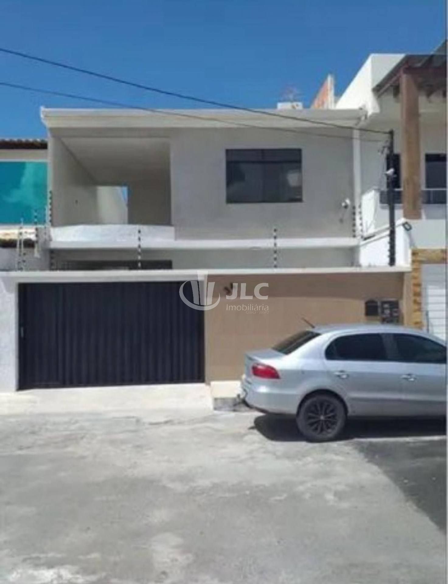Casa com 2 Pavimentos à venda no bairro Aeroporto