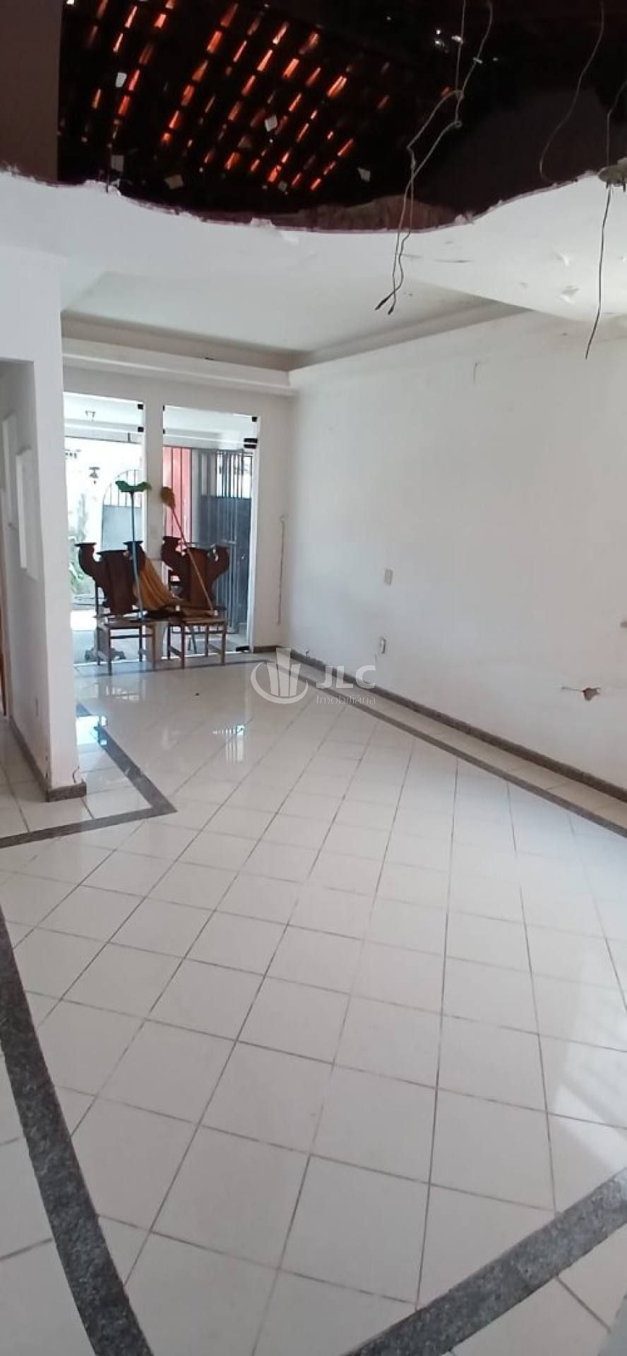 Casa à venda no bairro Grageru