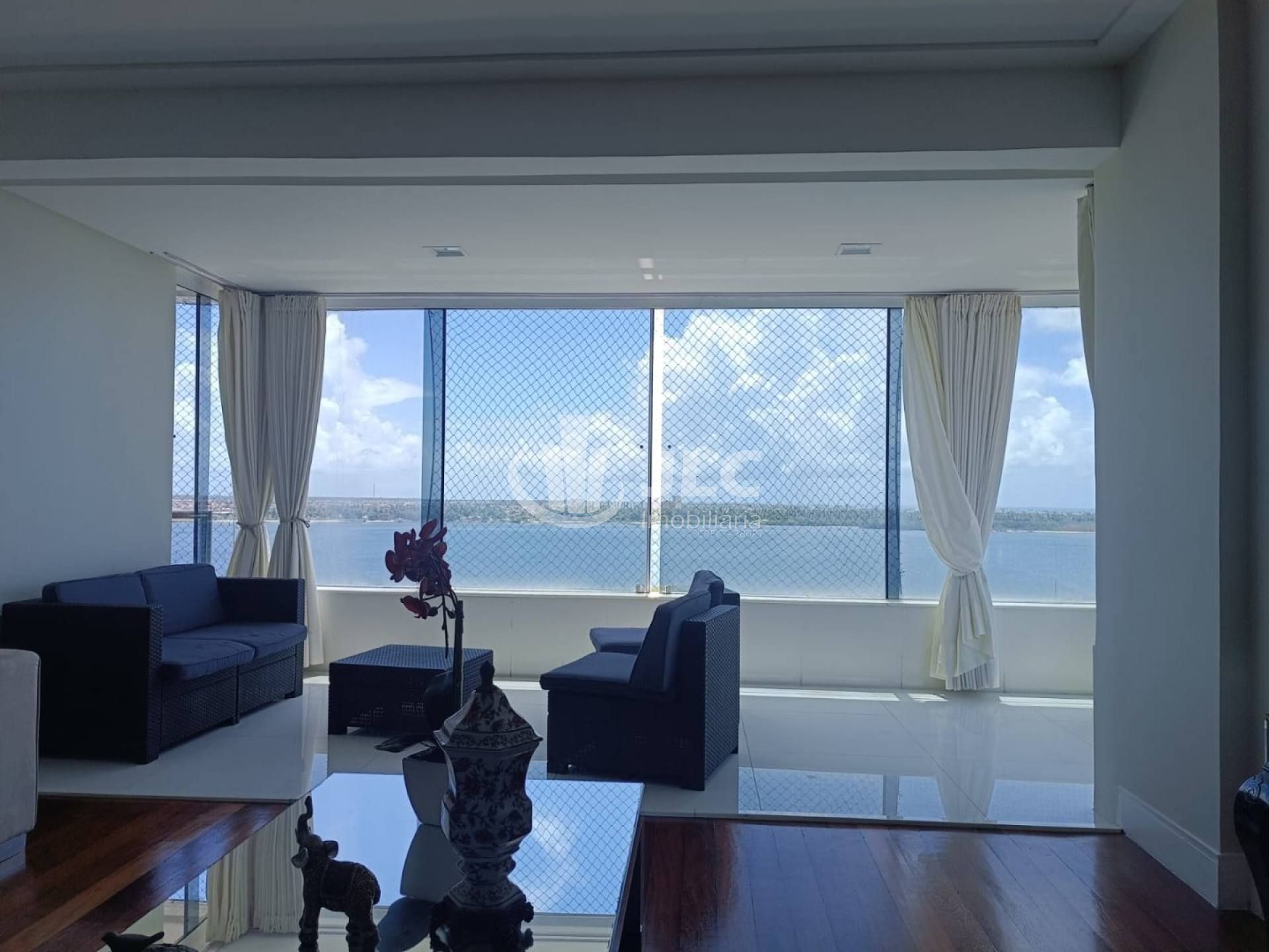 Apartamento no Condomínio Villa Borghese