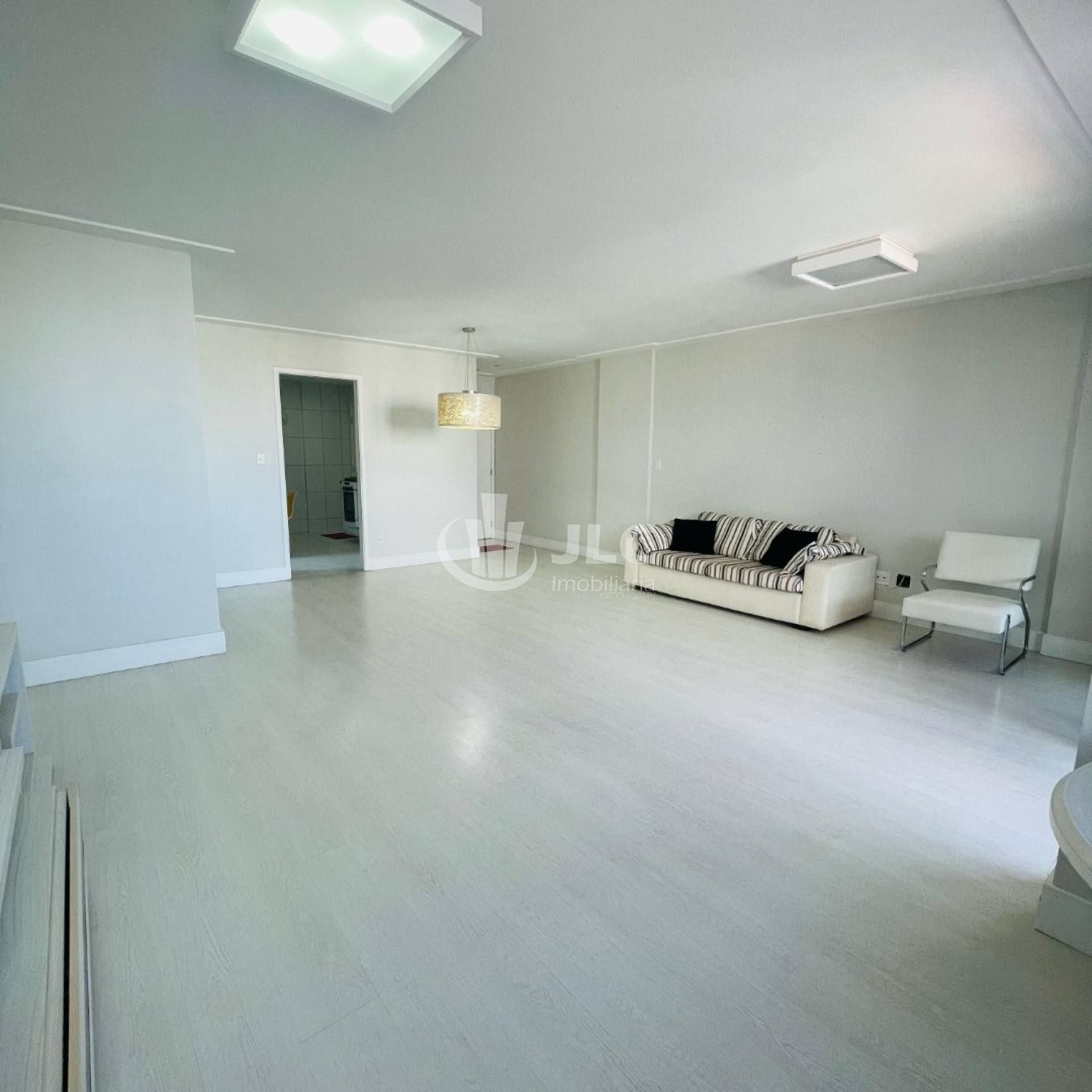 Apartamento à Venda no Condomínio Sunset Garden