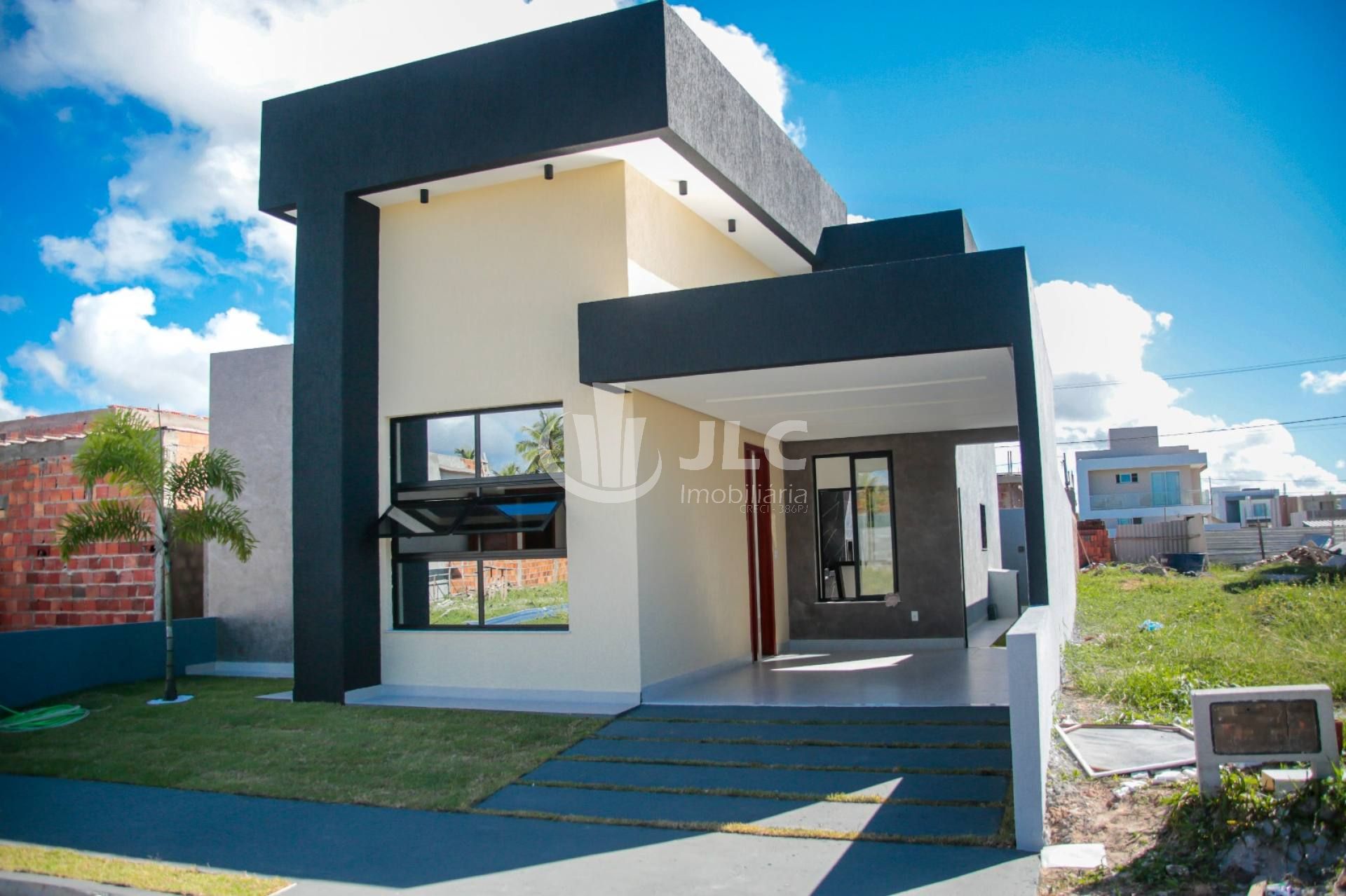 Casa de Alto Padrão à Venda - Condomínio Padang