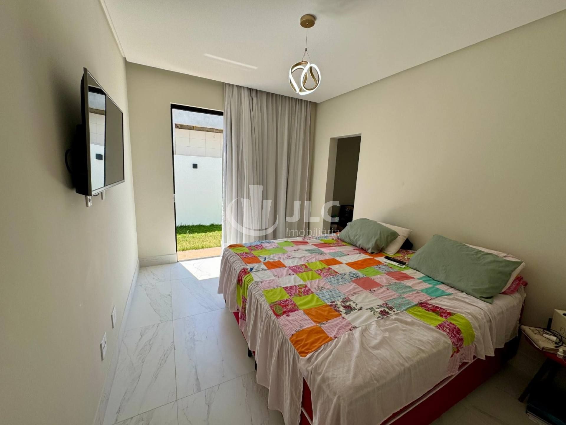 Excelente Casa à Venda no Condomínio Maluí Residence