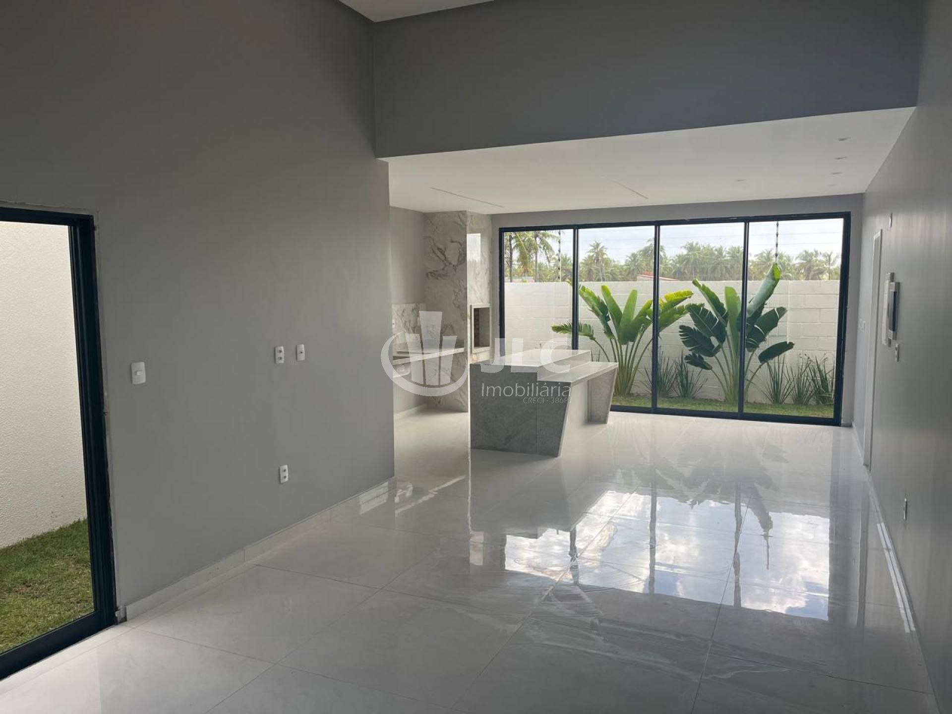 Casa de Alto Padrão no Malui Residence – Conforto e Estilo Perto do Mar!