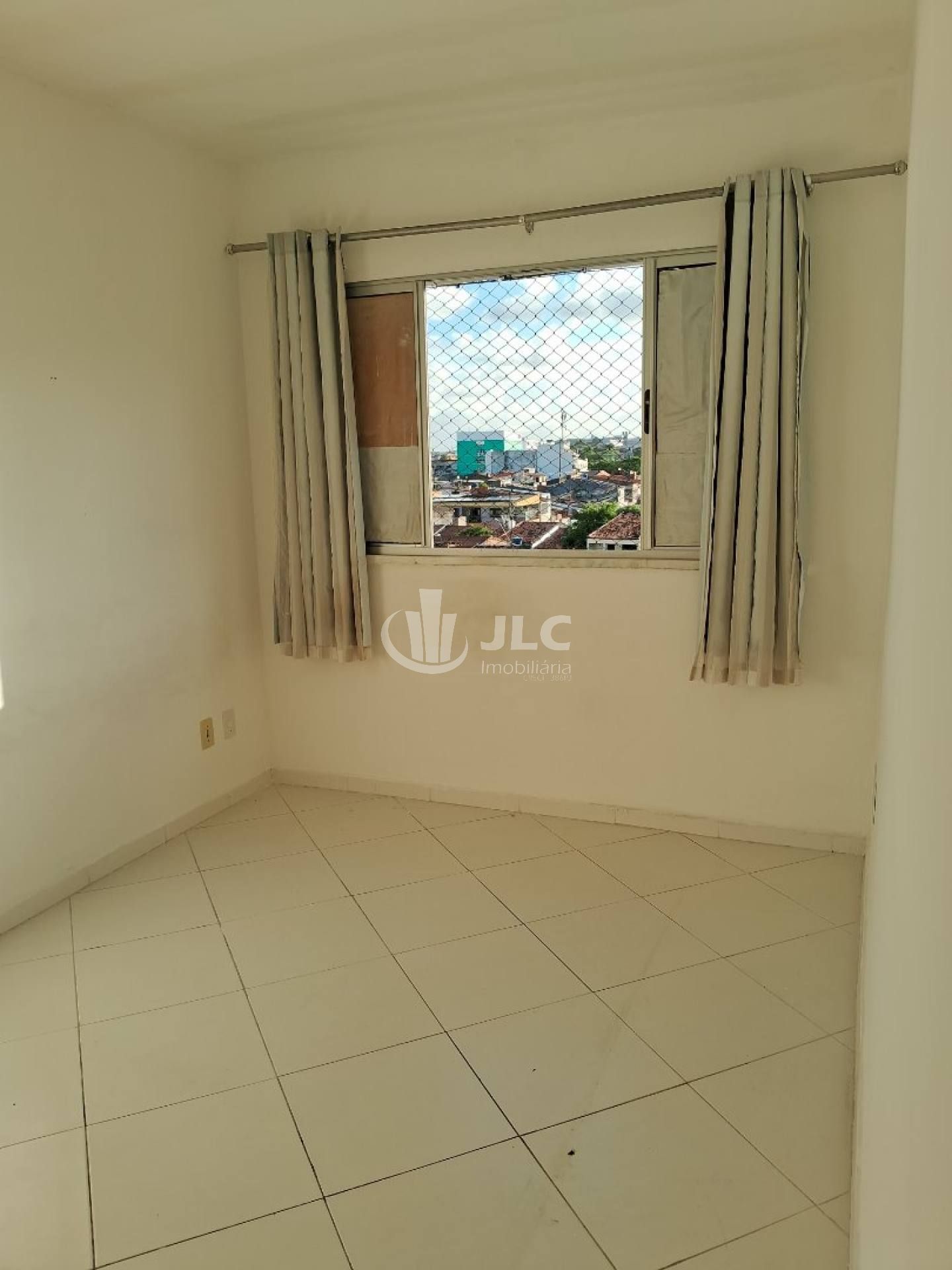 APARTAMENTO À VENDA – CONDOMÍNIO VILA POESIA