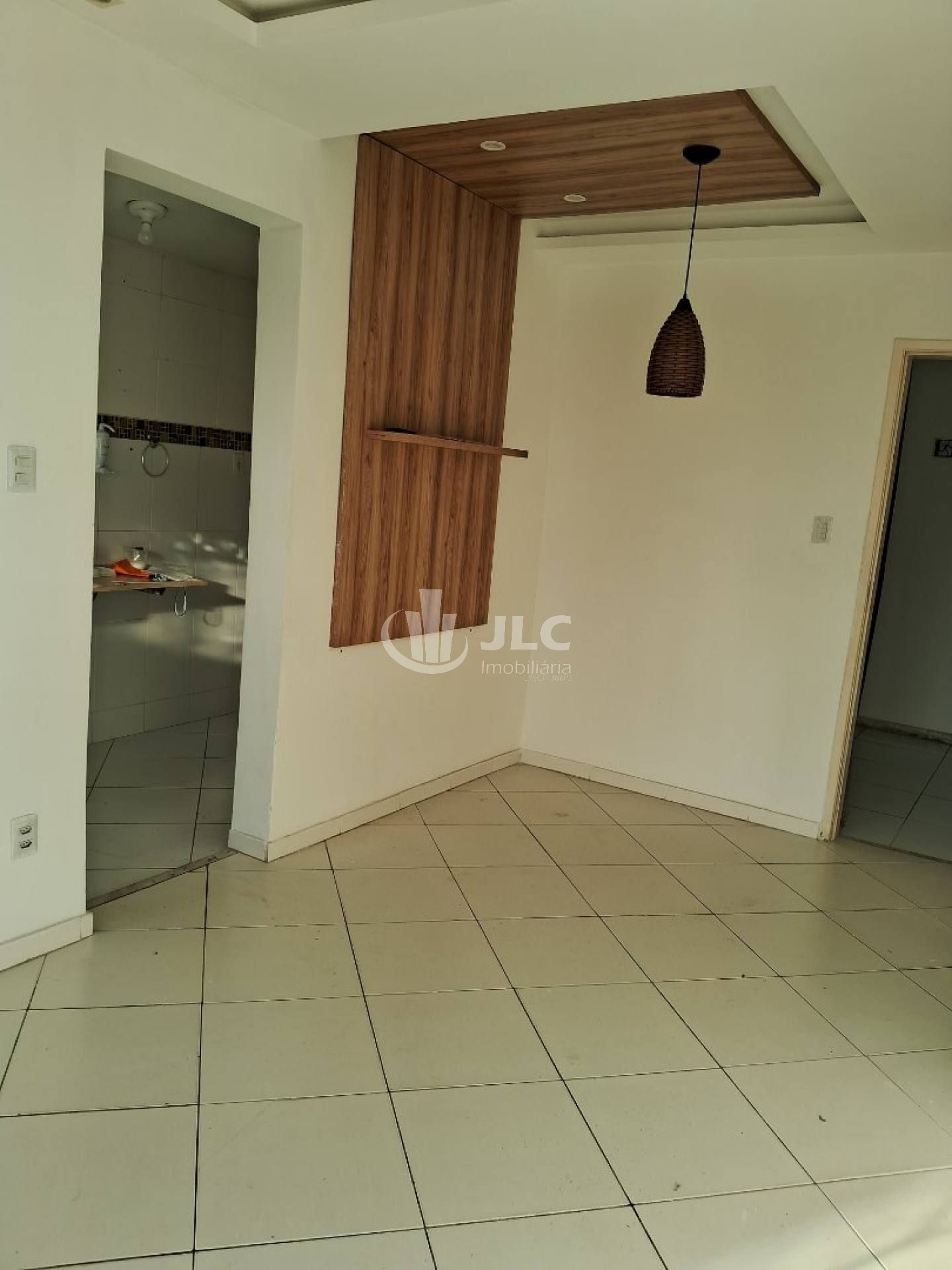 APARTAMENTO À VENDA – CONDOMÍNIO VILA POESIA