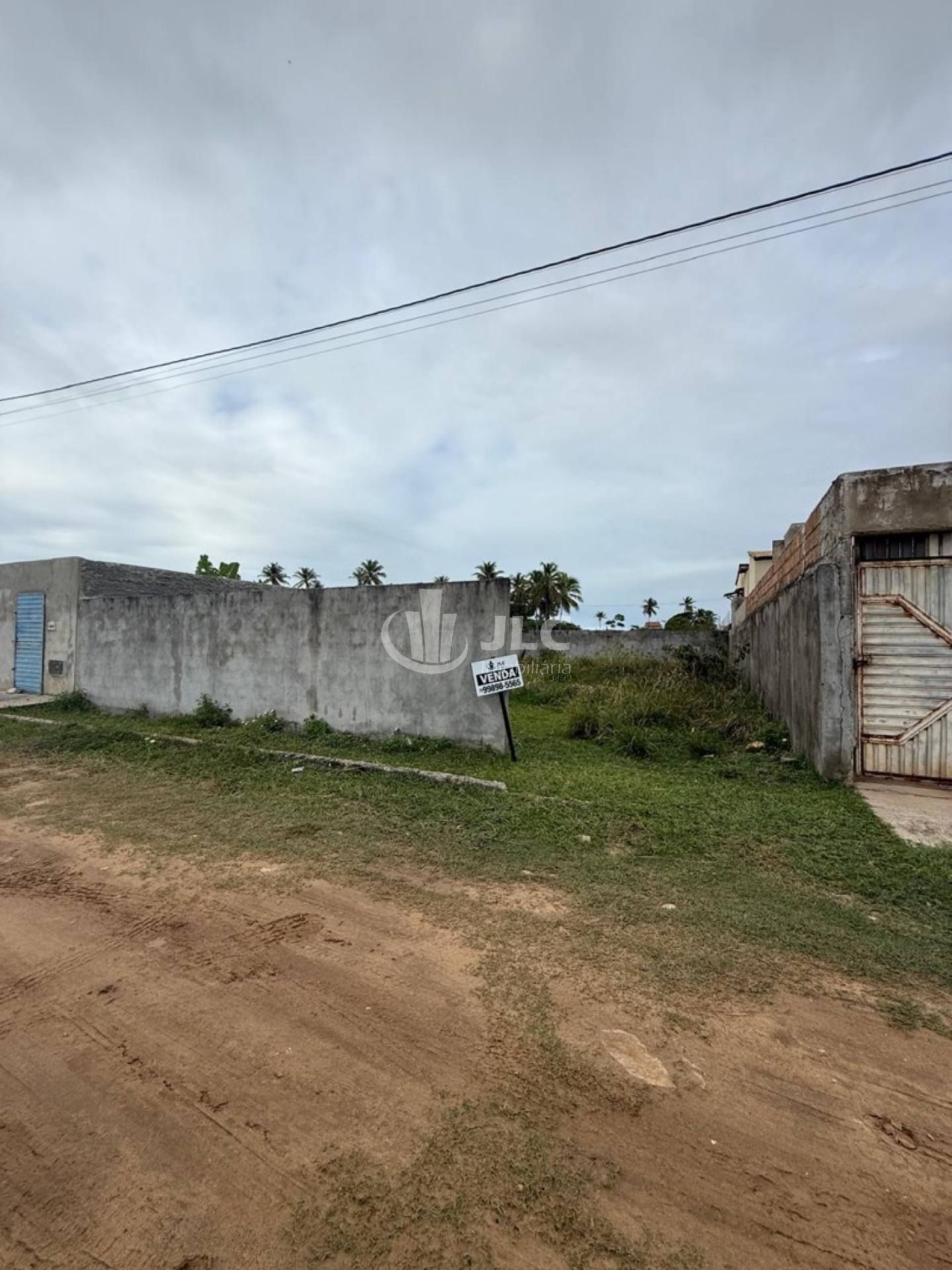 Terreno no Lot. Maria de Lourdes Gomes
