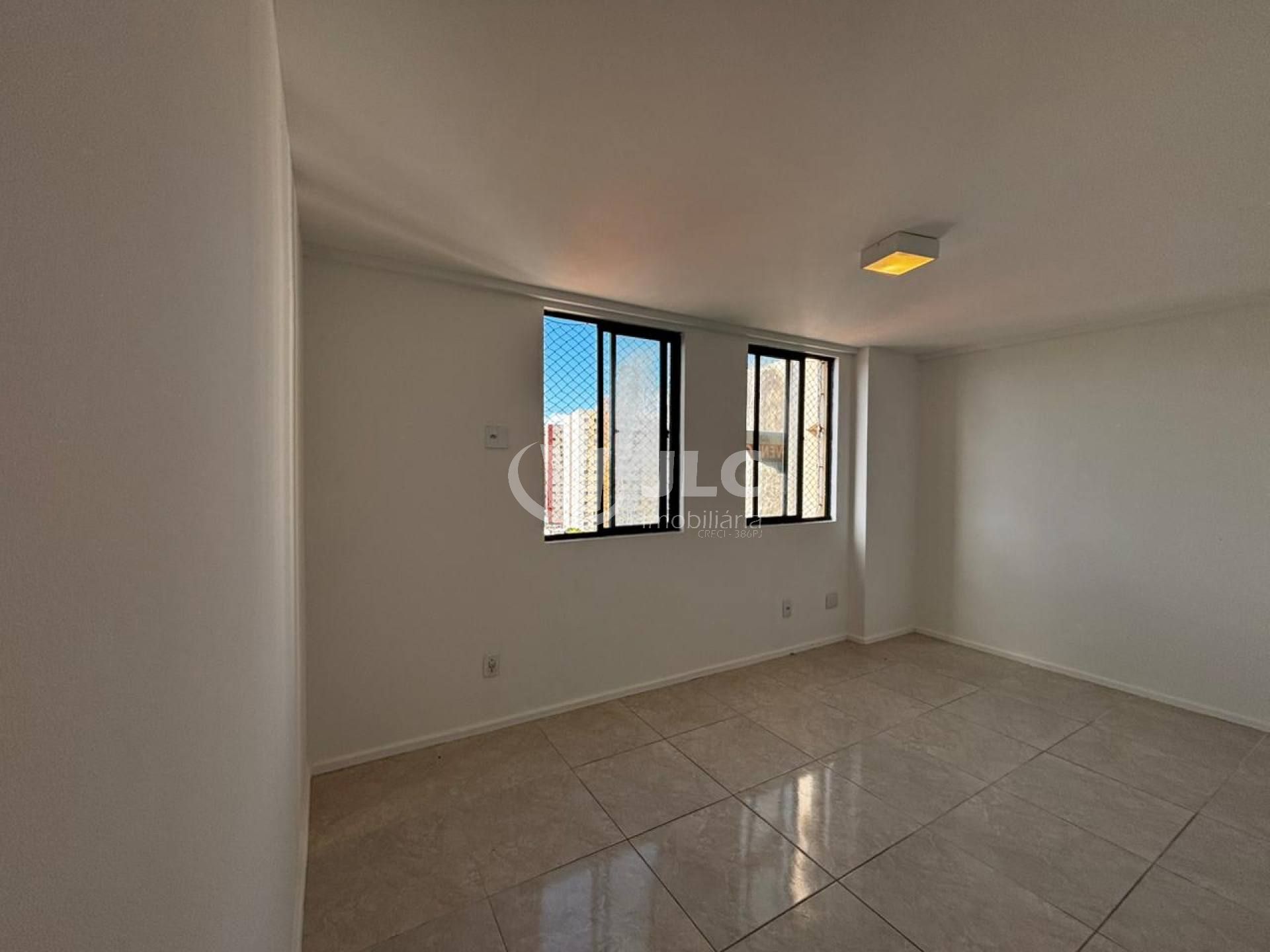 Apartamento para Venda no Condomínio Silvio Romero