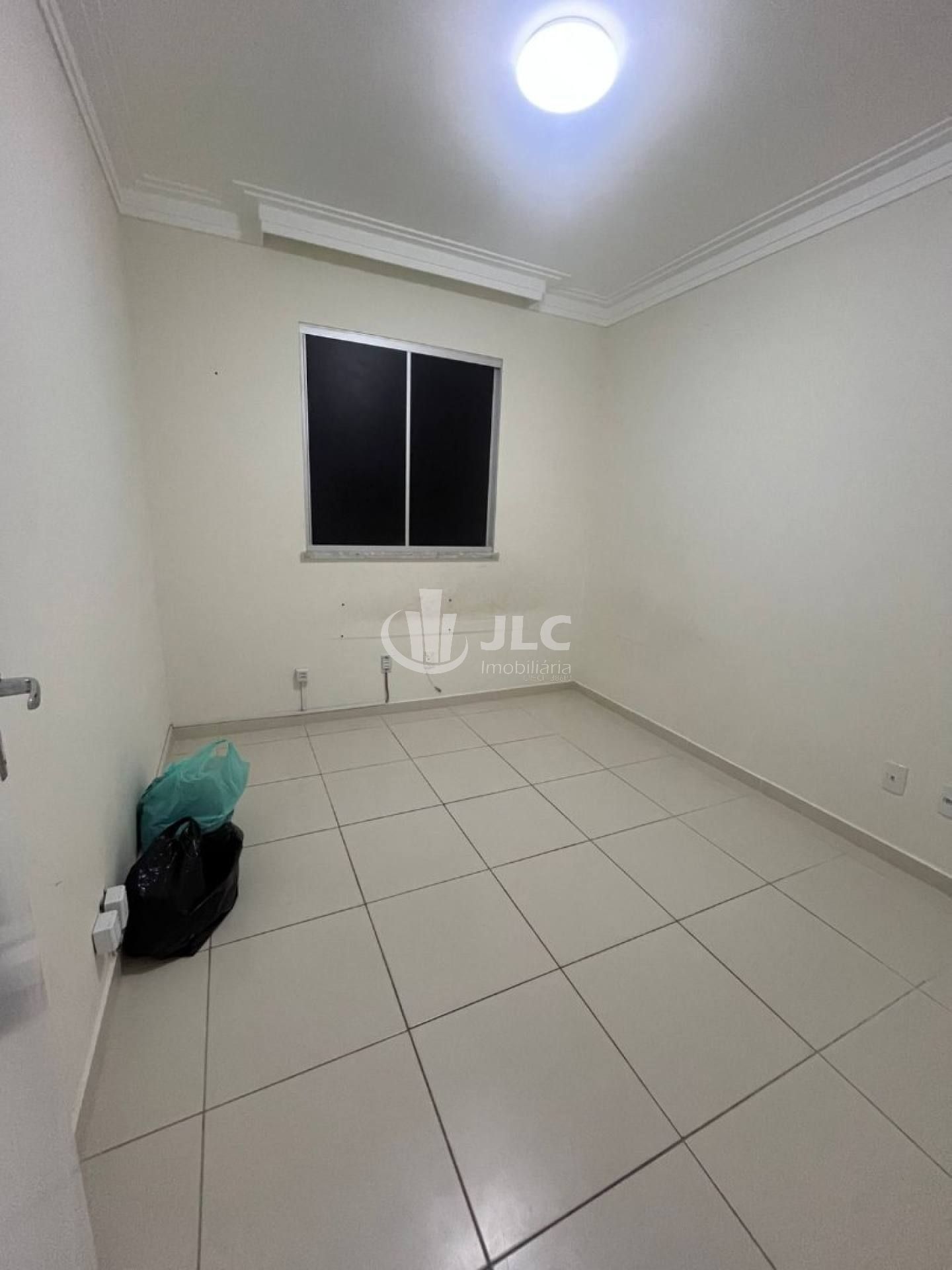 Apartamento à Venda no Condomínio Recanto dos Ventos- Jabotiana