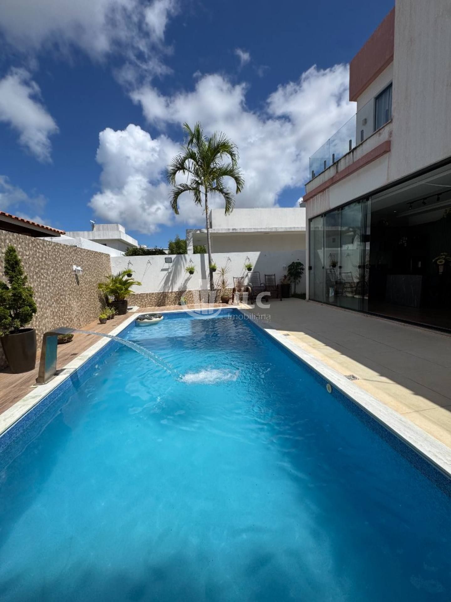 CASA À VENDA NO CONDOMÍNIO COSTA MARINE