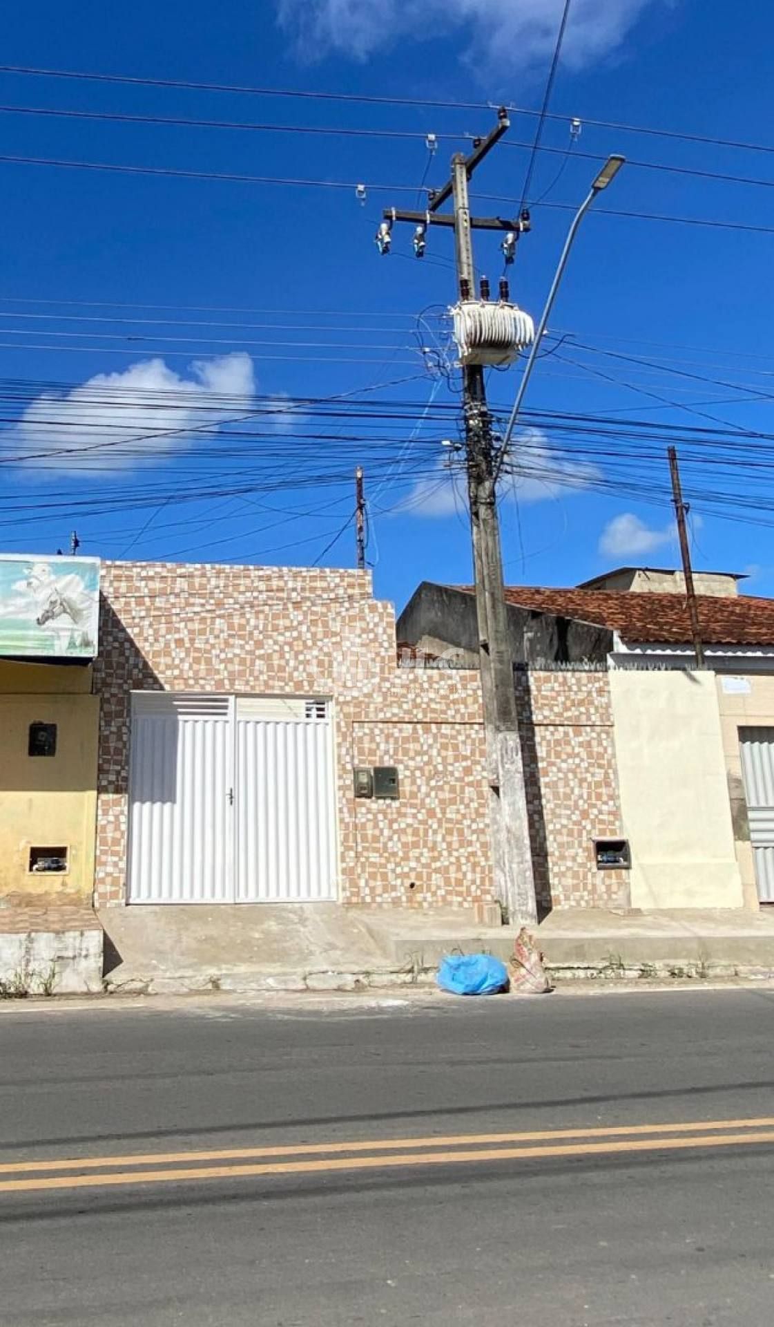 EXCELENTE CASA À VENDA
