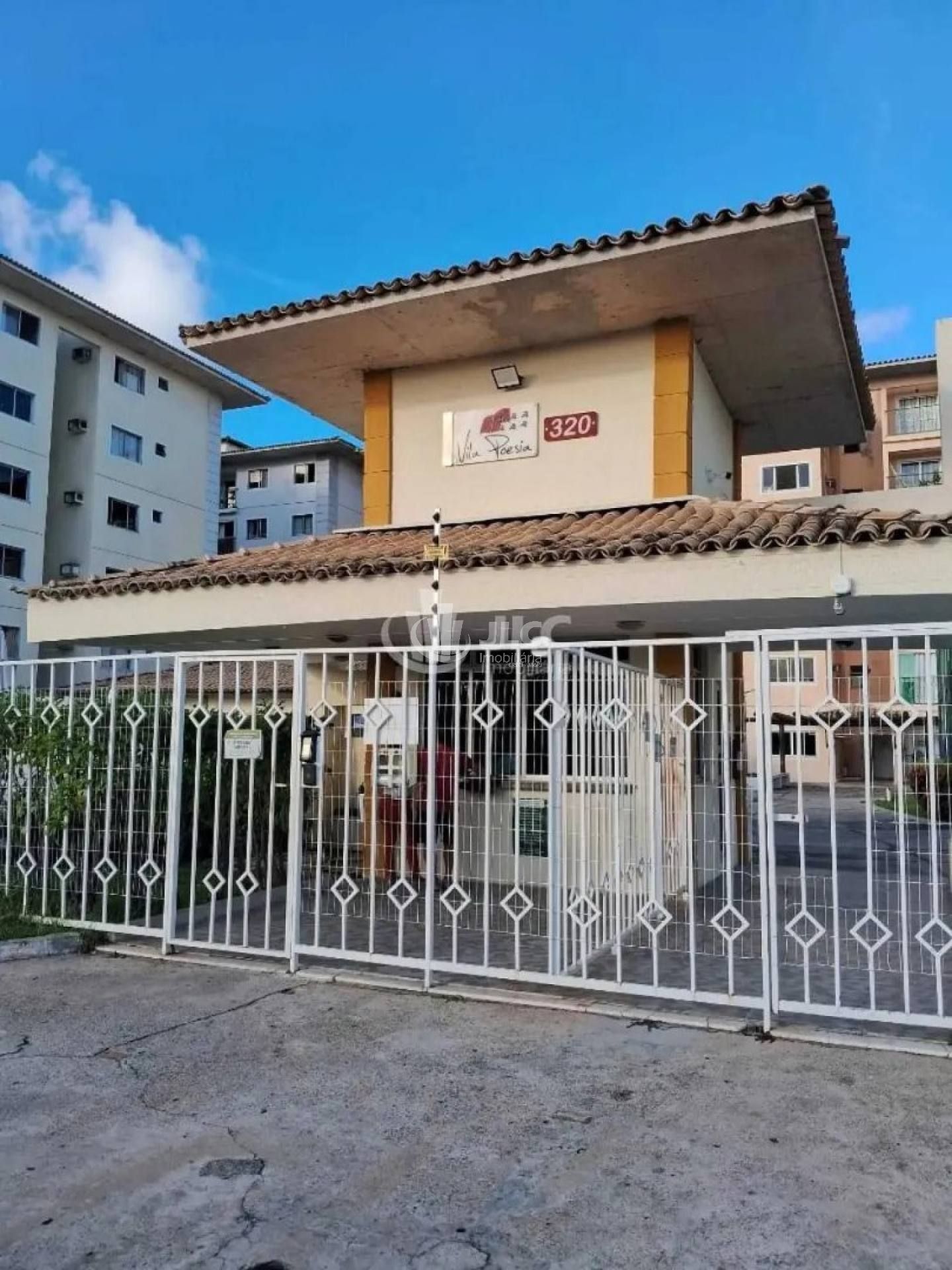 APARTAMENTO À VENDA – CONDOMÍNIO VILA POESIA