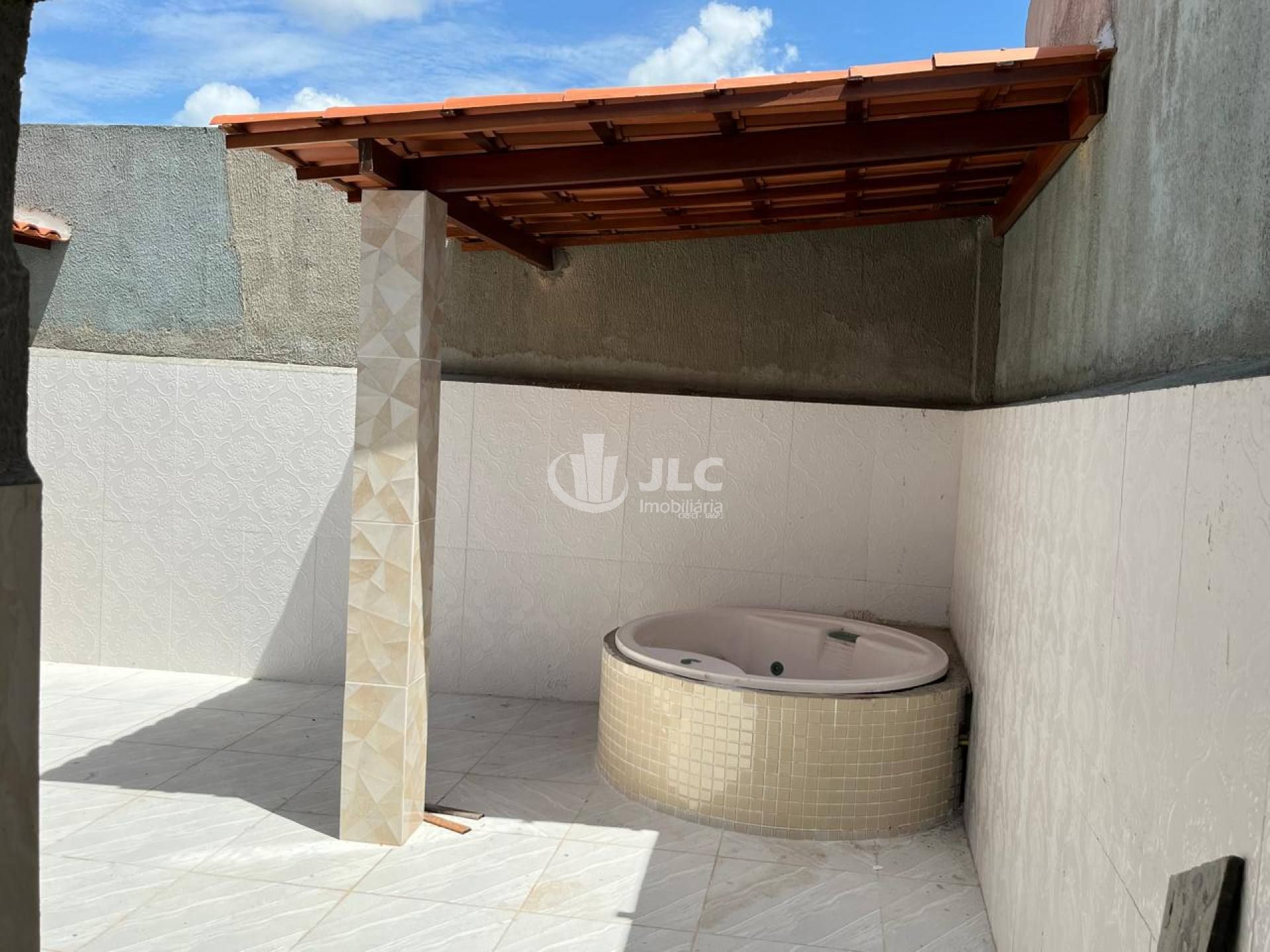 CASA À VENDA CONJUNTO JOÃO ALVES