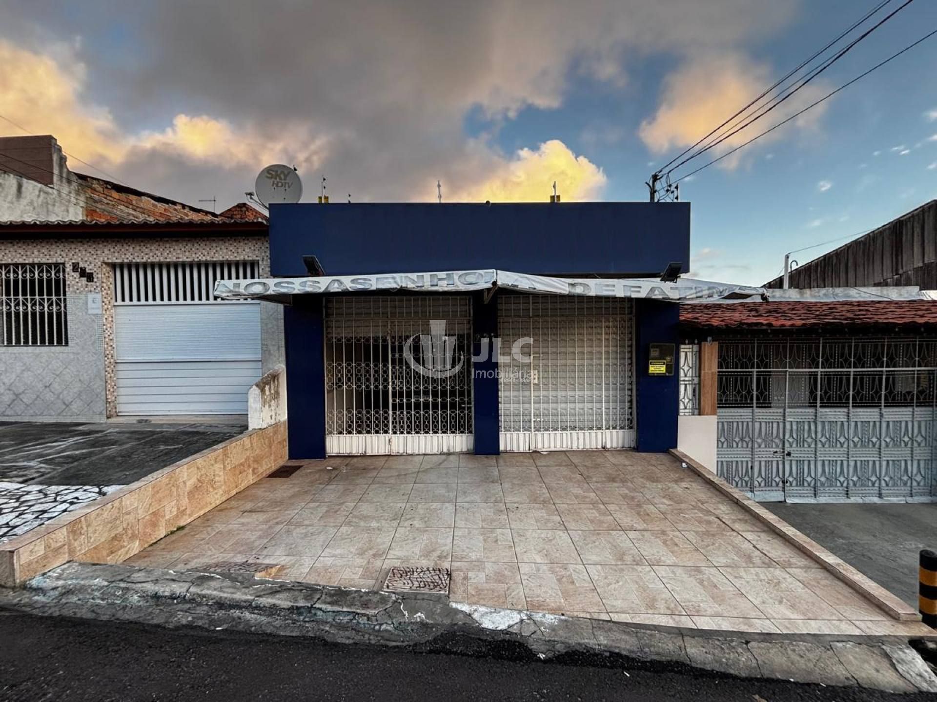 CASA À VENDA CONJUNTO 18 DO FORTE