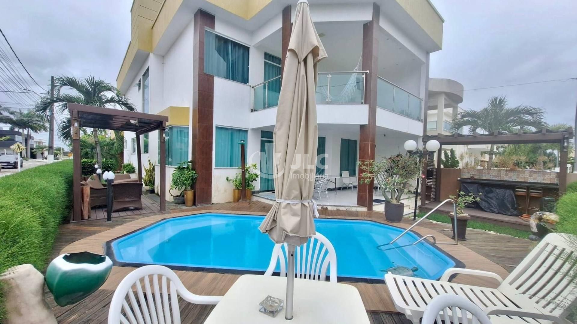 CASA À VENDA -CONDOMÍNIO COSTA MARINA
