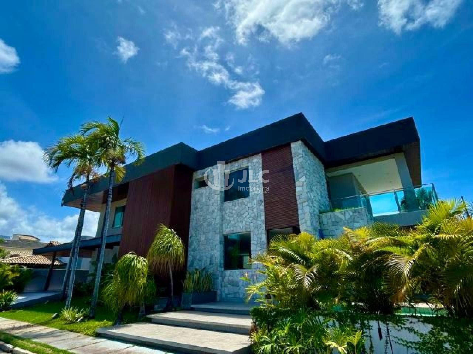 Casa de alto padrão disponível para venda no Condomínio Maria Rezende