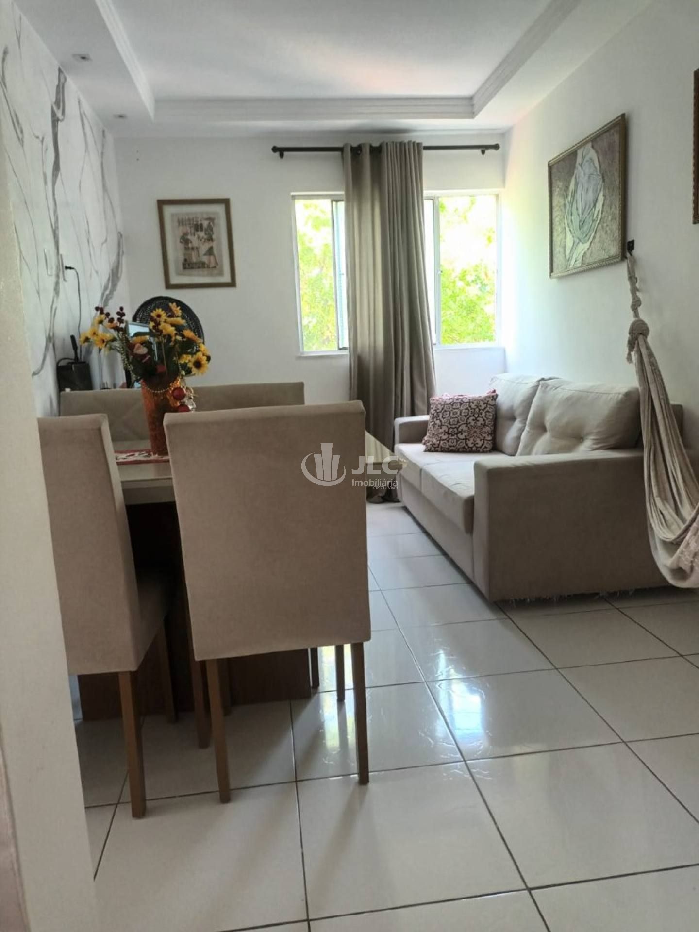 EXCELENTE APARTAMENTO - JABOTIANA