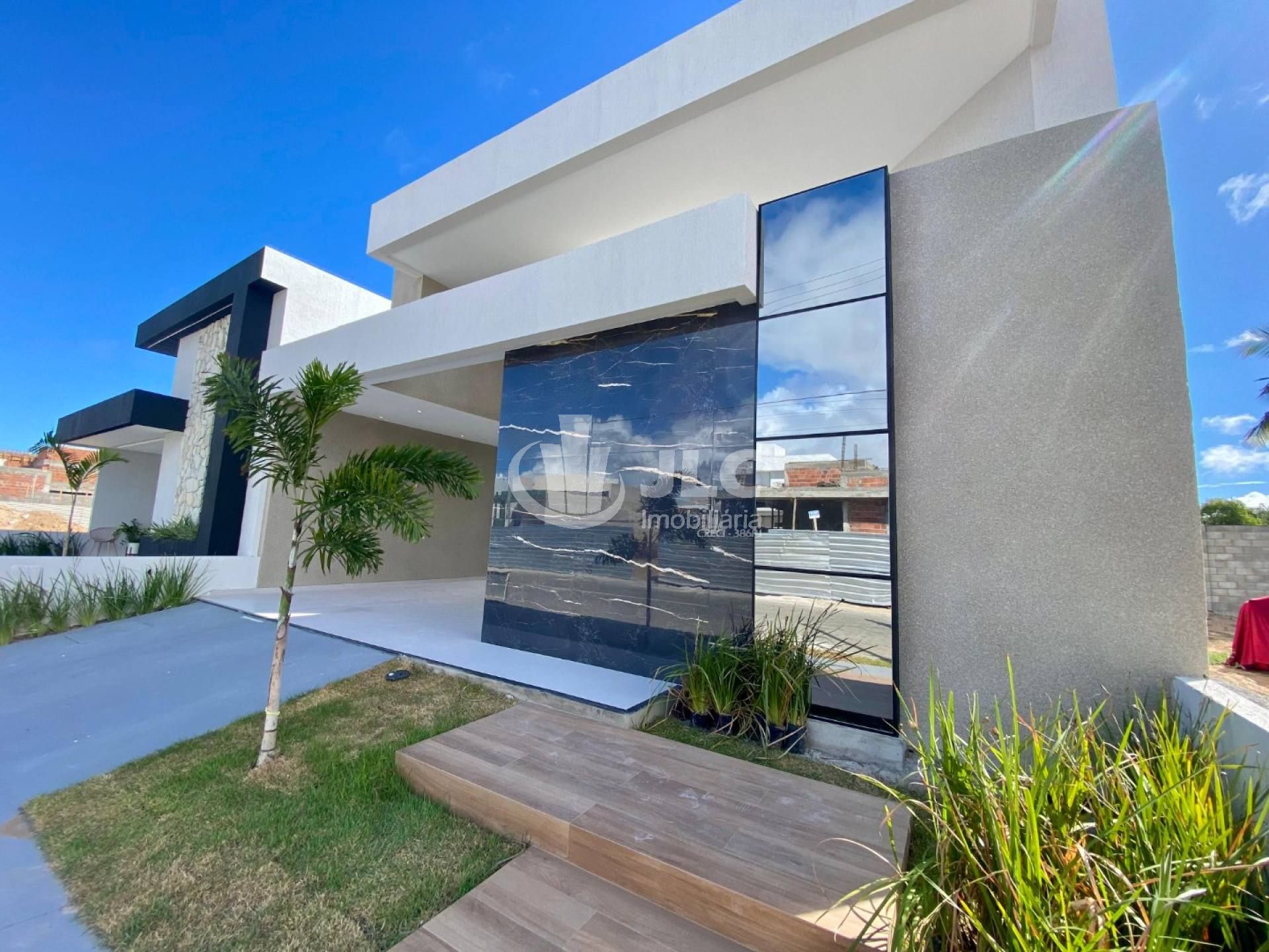 Casa de Alto Padrão à Venda- Condomínio Padang