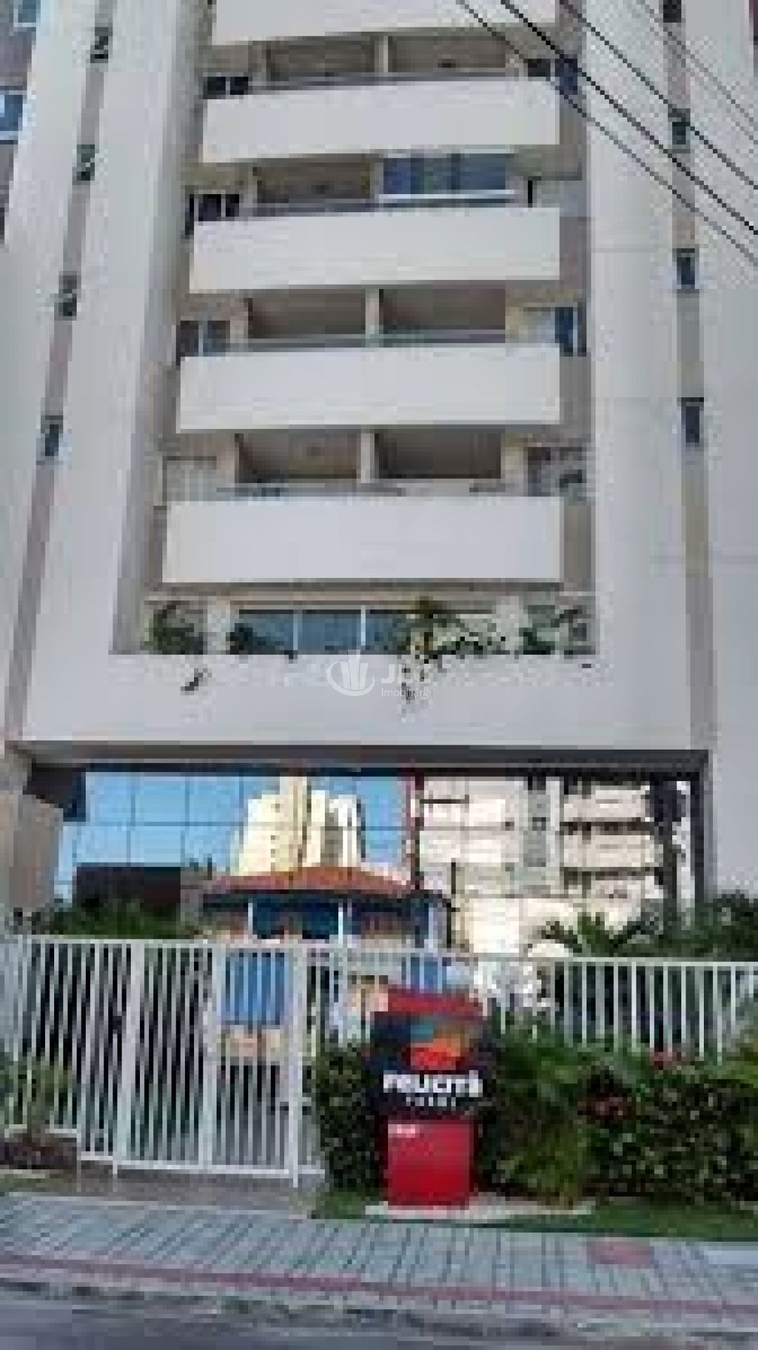 Condomínio Felicitá Farol - Apartamento Alto Padrão