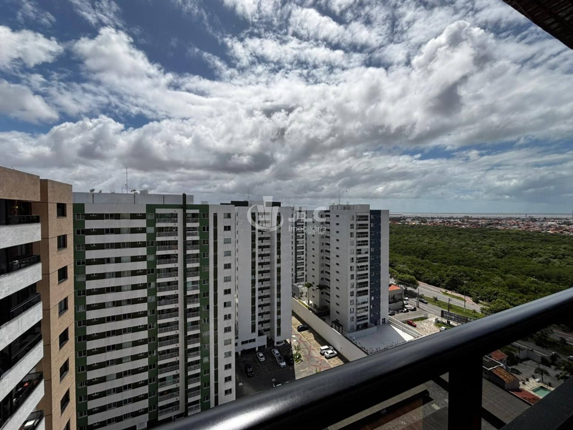 Condomínio Luzes do Farol ( Porteira fechada) - Conforto e Praticidade