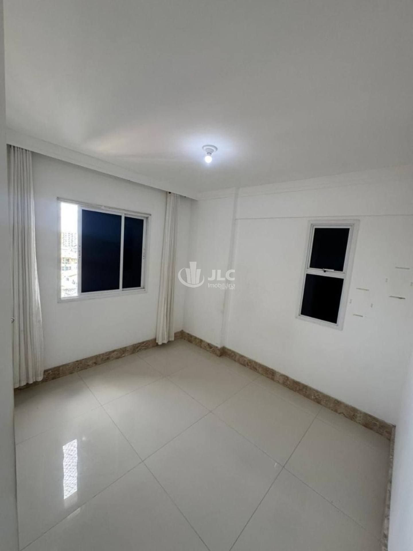 Apartamento à Venda no Condomínio Exclusive – Jabotiana