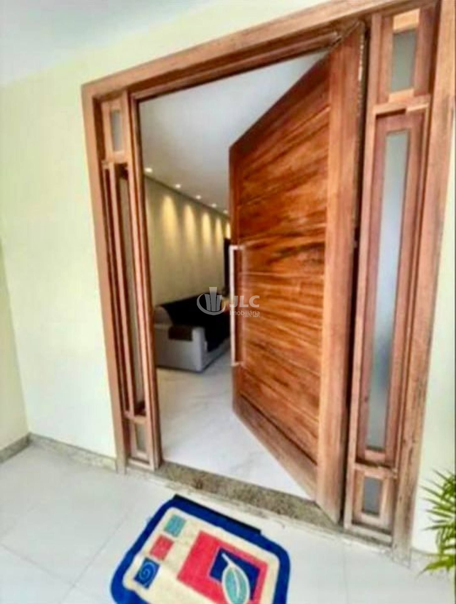 Casa à Venda – Conjunto Leite Neto