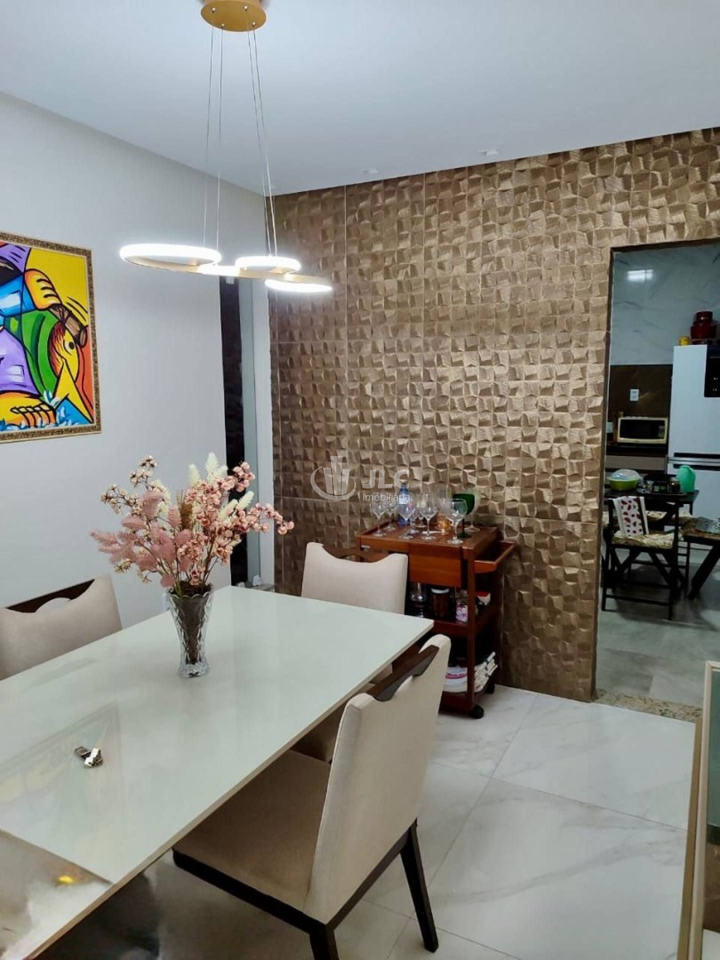 Casa à Venda – Conjunto Leite Neto