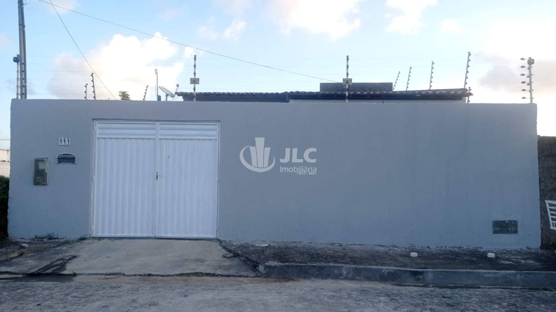 Casa à Venda – Bairro Aruana