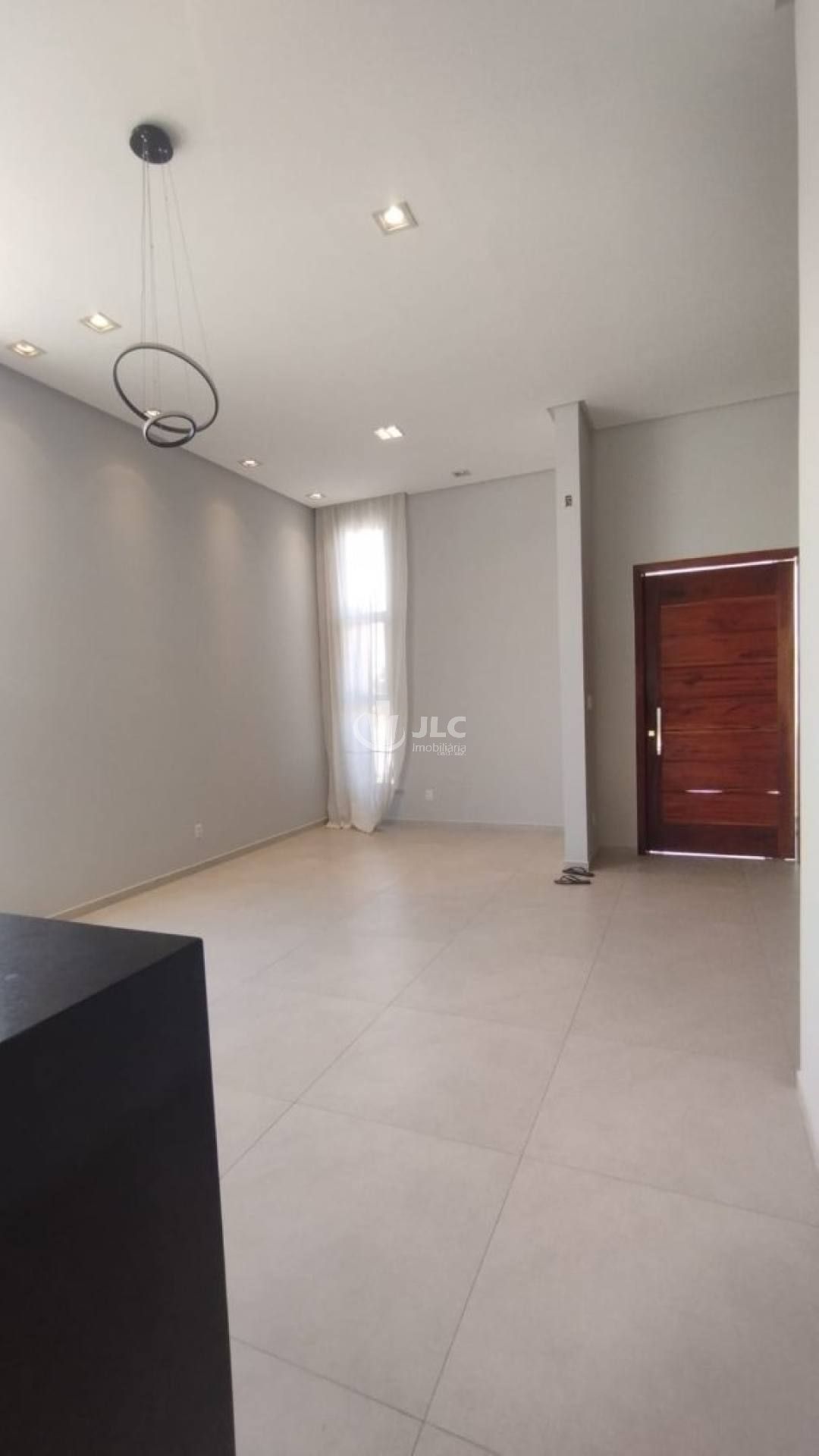 Casa para Alugar no Condomínio Terras Alphaville 2 – Conforto e Sofisticação!