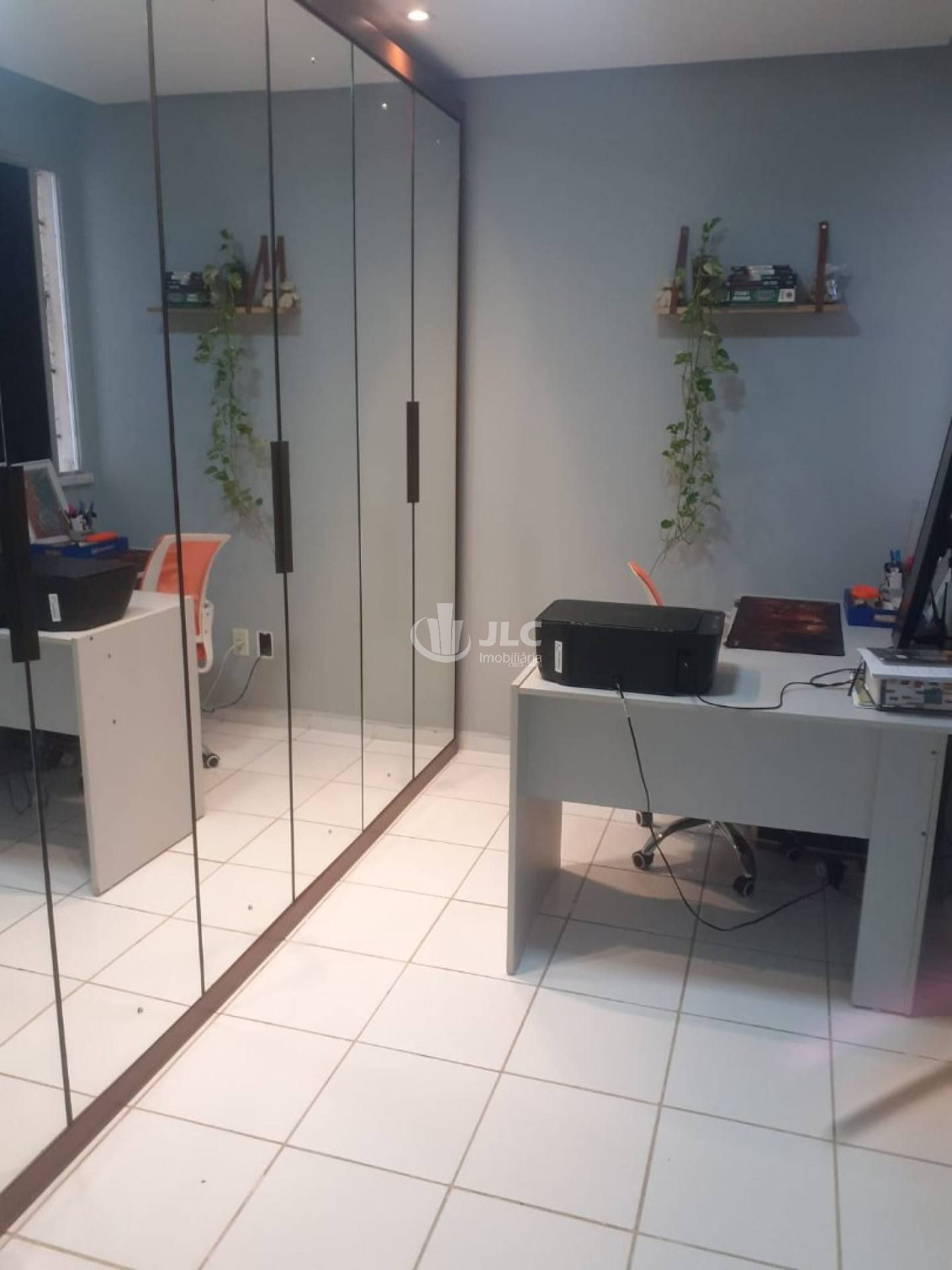 Apartamento à Venda no Condomínio Portal da Barra