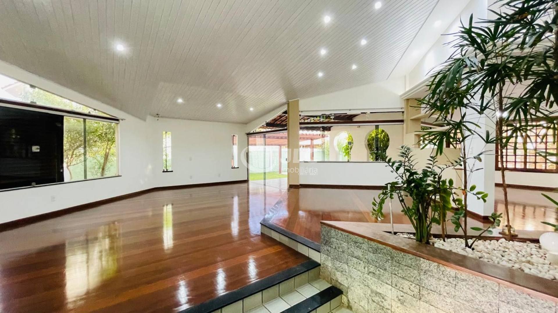 Casa de alto padrão para locação – Coroa do Meio, Aracaju/SE