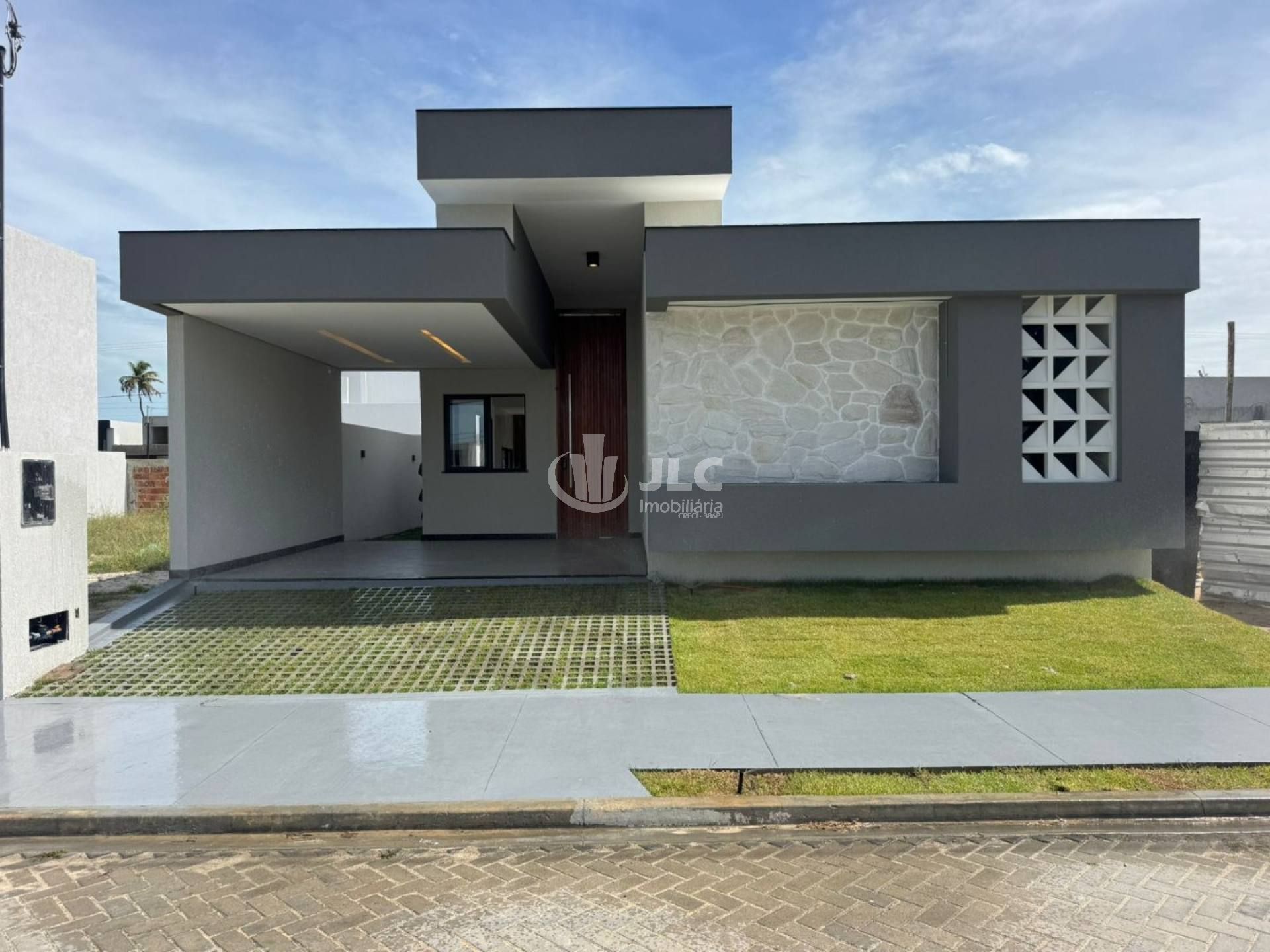 Casa de Alto Padrão à Venda- Condomínio Padang