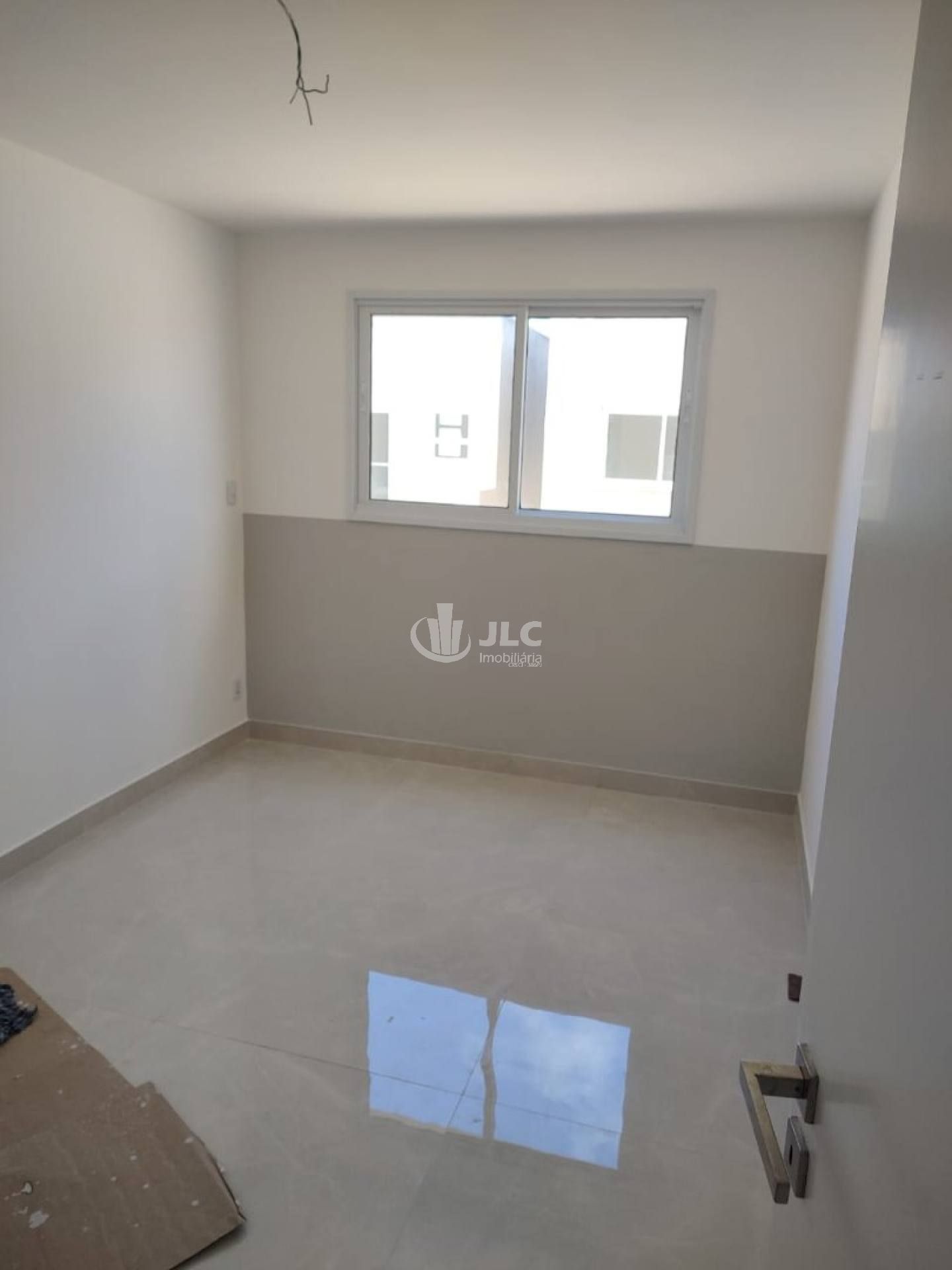 Casa à Venda – Condomínio Barra Garden